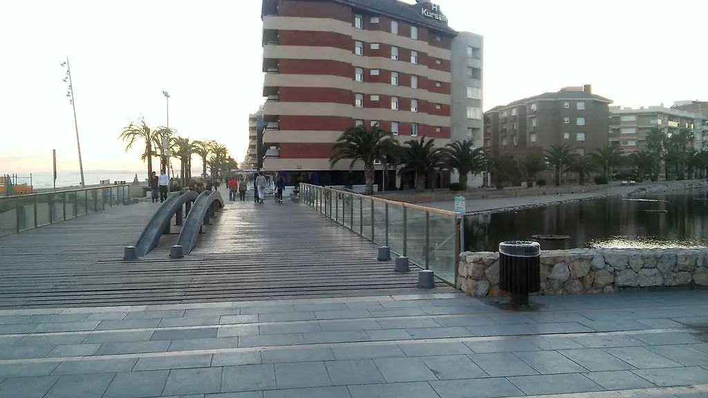 Passeig Maritim Apartment Calafell